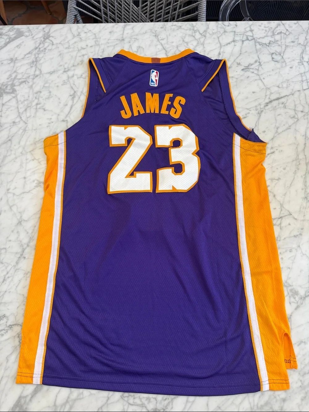 Los Angeles Lakers Jersey XL XLong LeBron James Nike Wish NBA Swingman Dot